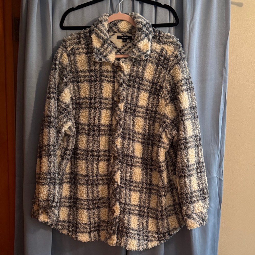 Torrid Black and Cream Fleece Jacket